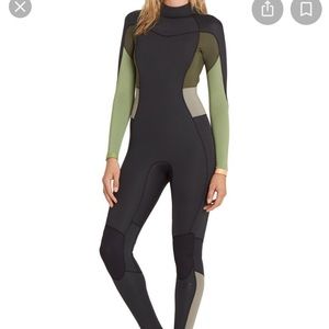 Billabong sz 2 full length wetsuit brand new tags